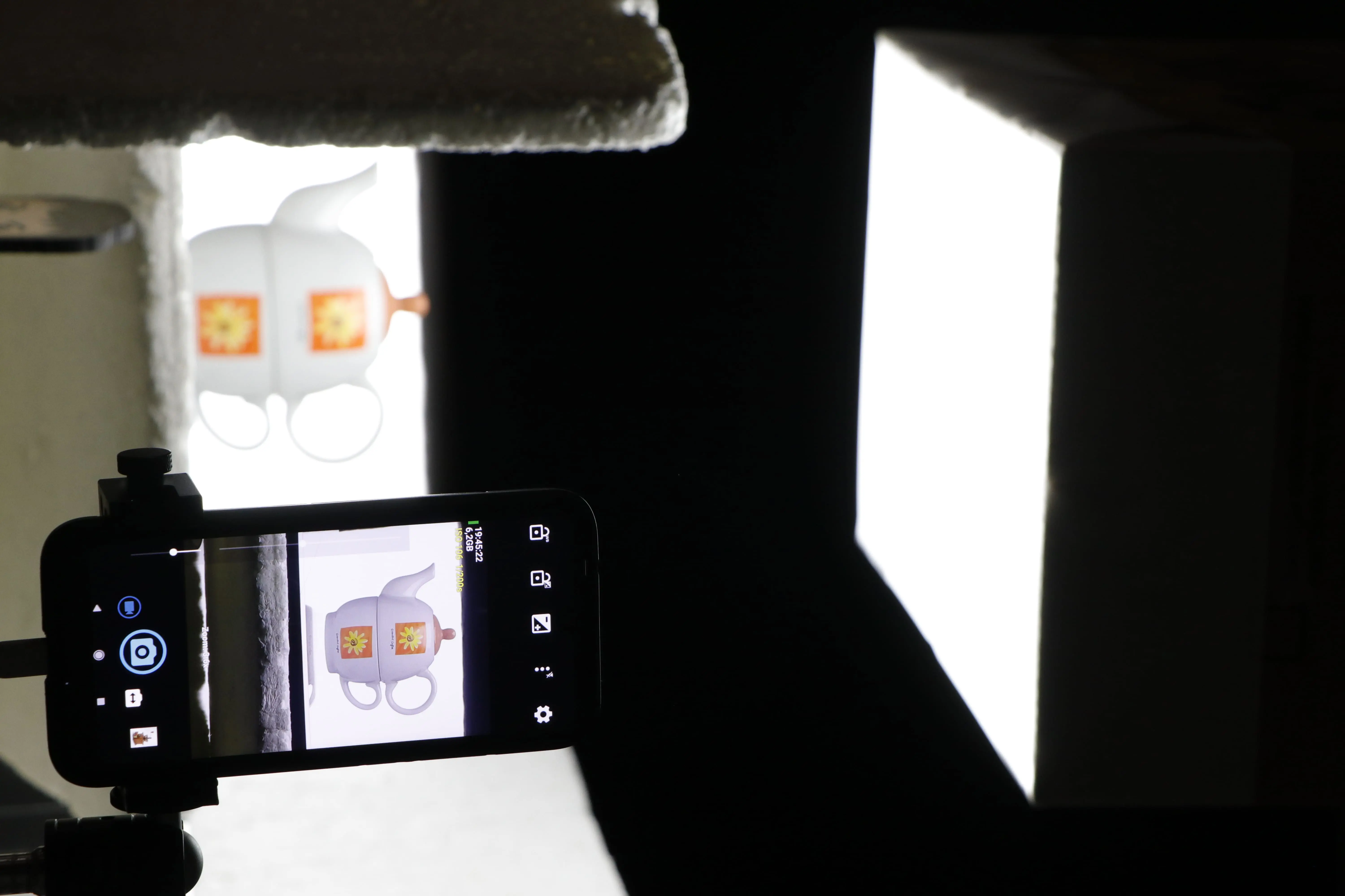 Fotografia de produtos com celular — composição central e cores fiéis